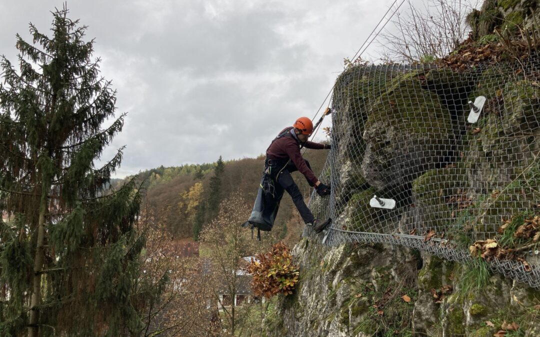 Sachverständige für Sicherungsbauwerke gegen alpine Naturgefahren