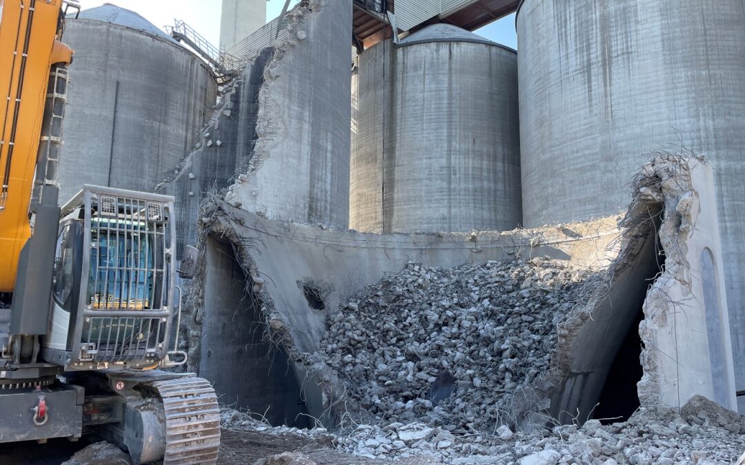 Demolition of old coal silos